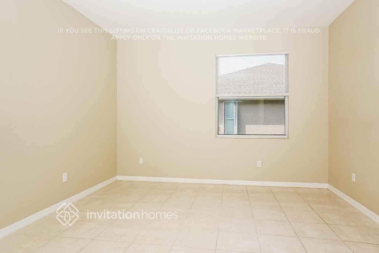 7661 Glenallen Blvd - Photo 4 of 17