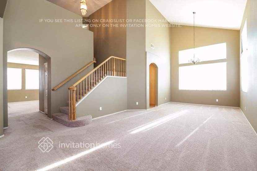 8760 Medford St - Photo 6 of 26