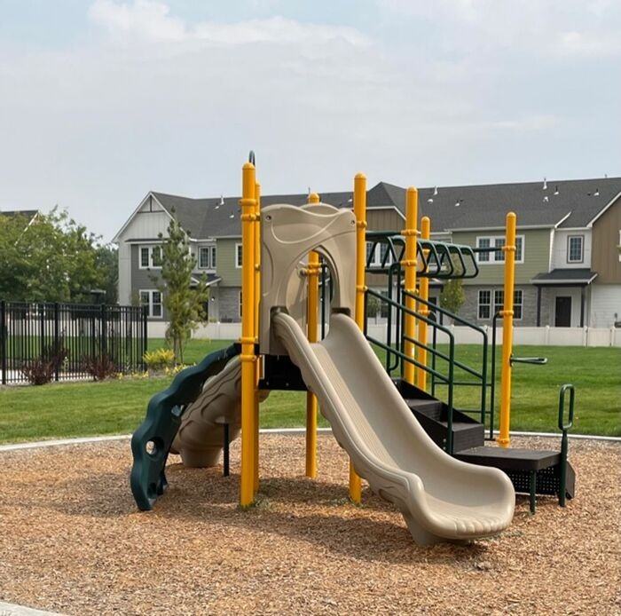 1322 S Goldking Way - Photo 5 of 22