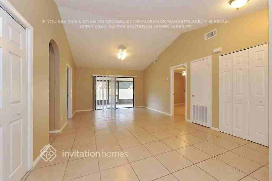 12356 Witheridge Dr - Photo 3 of 19
