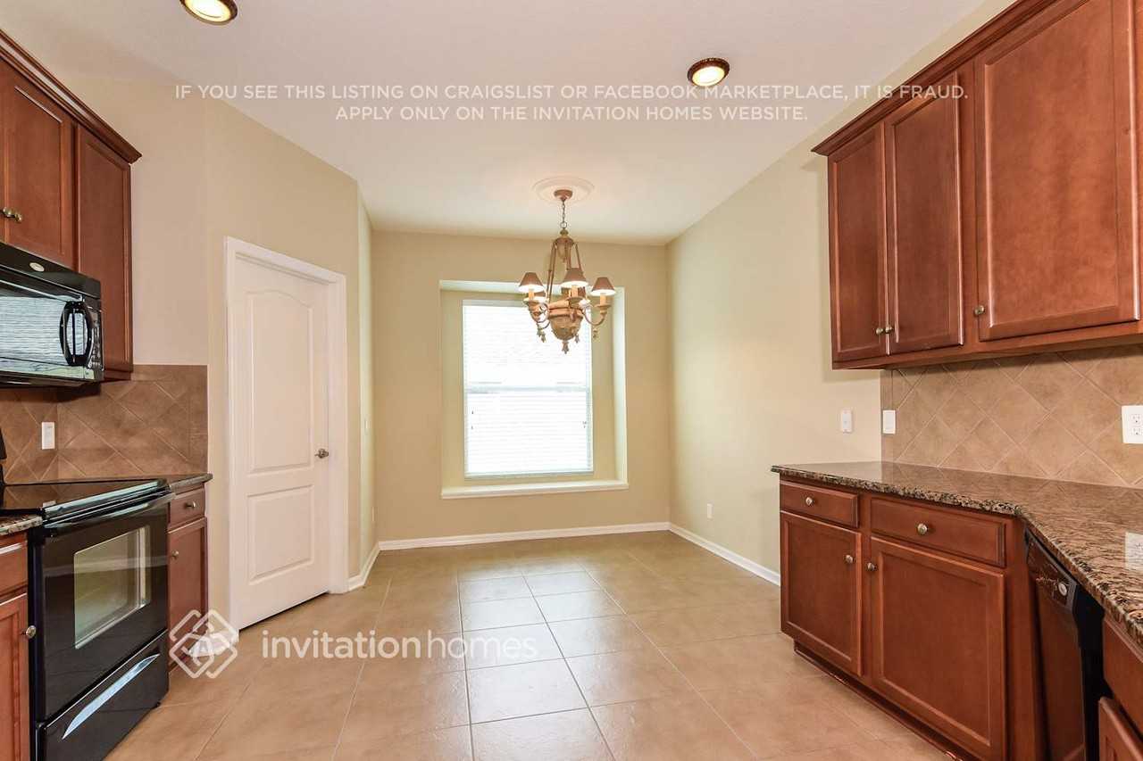 210 Westchester Hills Ln - Photo 7 of 14