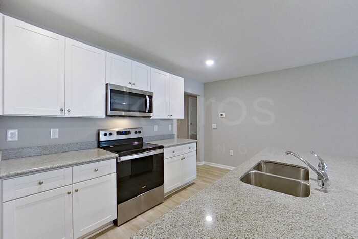 357 Monarch Ln - Photo 7 of 23