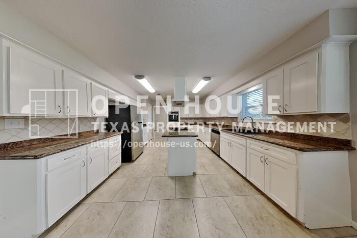 3315 Redwood Lodge Dr - Photo 7 of 20