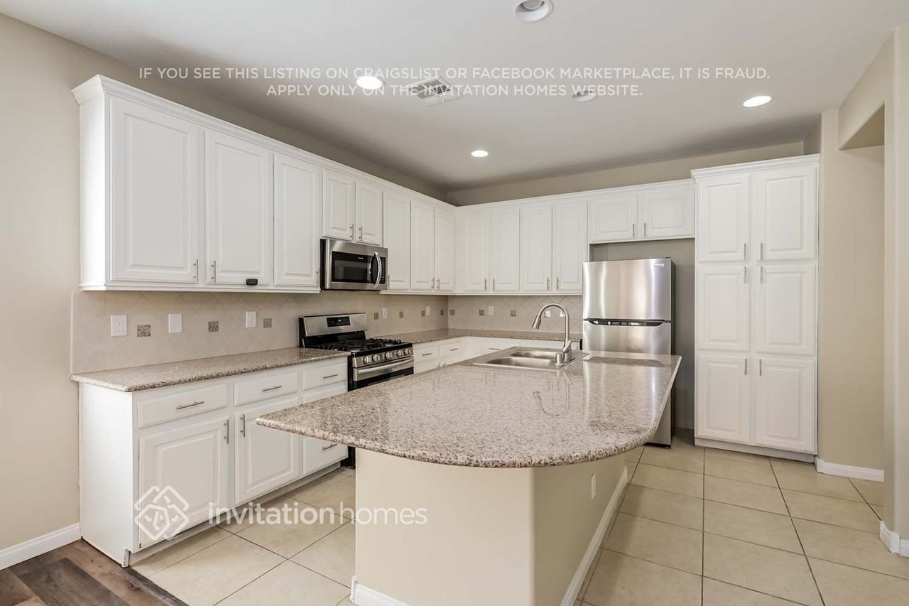 10792 Ascona Tide Ct - Photo 5 of 16