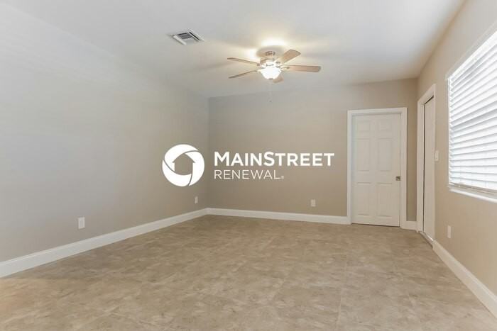 402 S 12th St - Photo 5 of 16