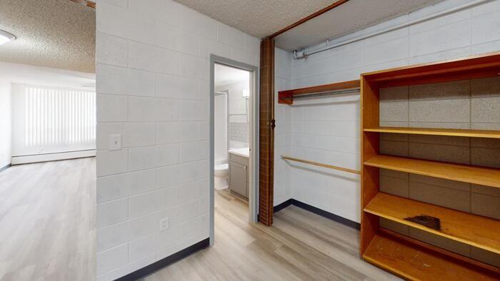 900 Summit Blvd #24 - Photo 3 of 6