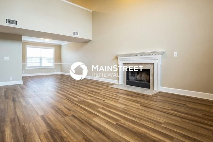 915 Lavergne Ln - Photo 2 of 15