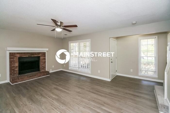 10972 Clearwater Dr - Photo 4 of 17