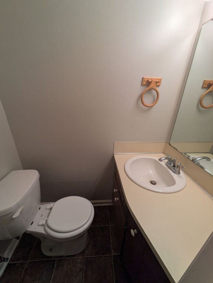 319 18th St Sw - Photo 5 of 9