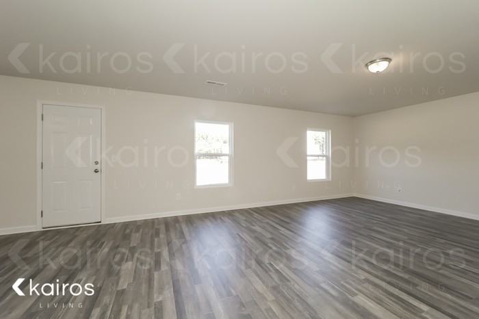 429 Waterfall Rd - Photo 2 of 18