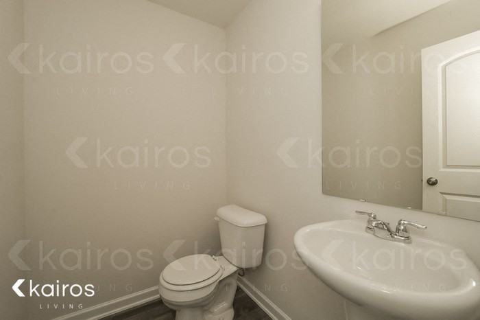 429 Waterfall Rd - Photo 7 of 18