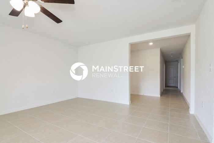 8512 Silverbell Loop - Photo 3 of 16