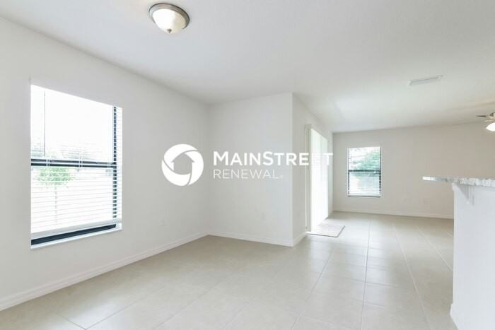 8512 Silverbell Loop - Photo 5 of 16