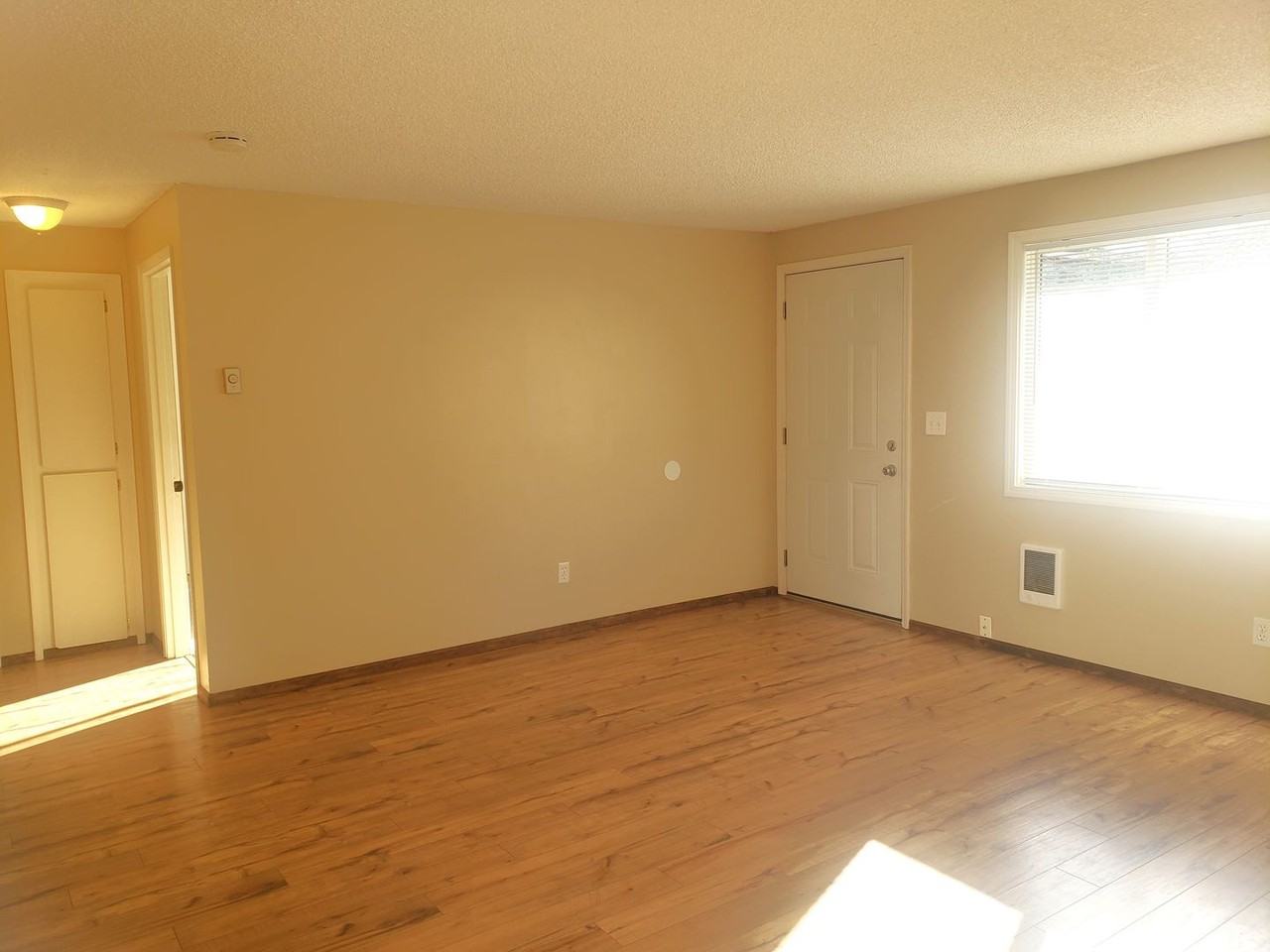 1307 Se Lafayette St - Photo 7 of 22