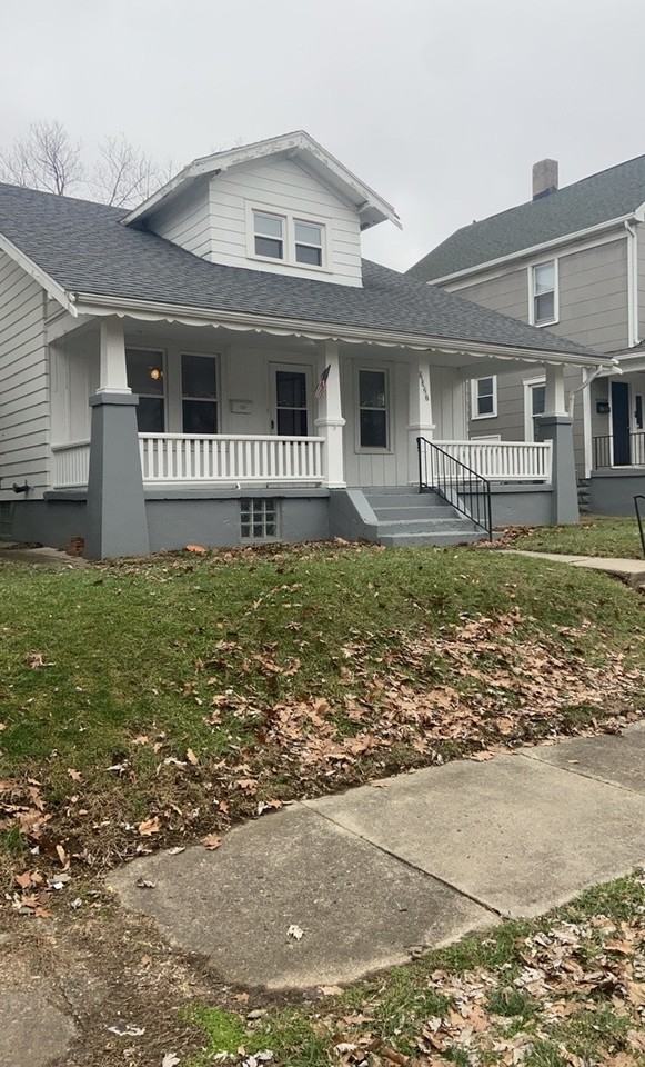 2327 Eastview Ave - Photo 4 of 41