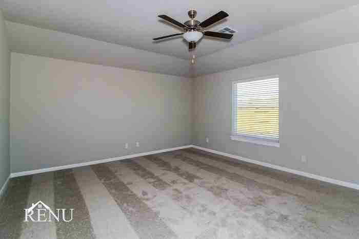 1617 Maroon Dr - Photo 6 of 24