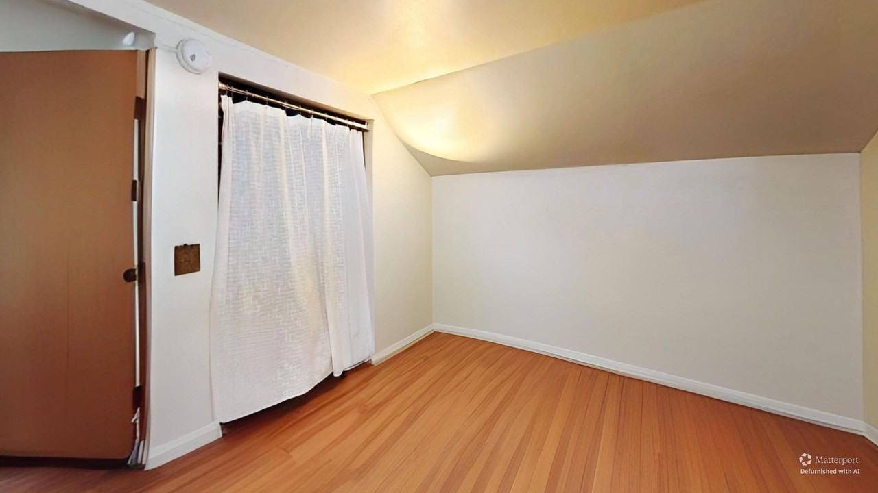 10 Walnut St - Photo 6 of 14