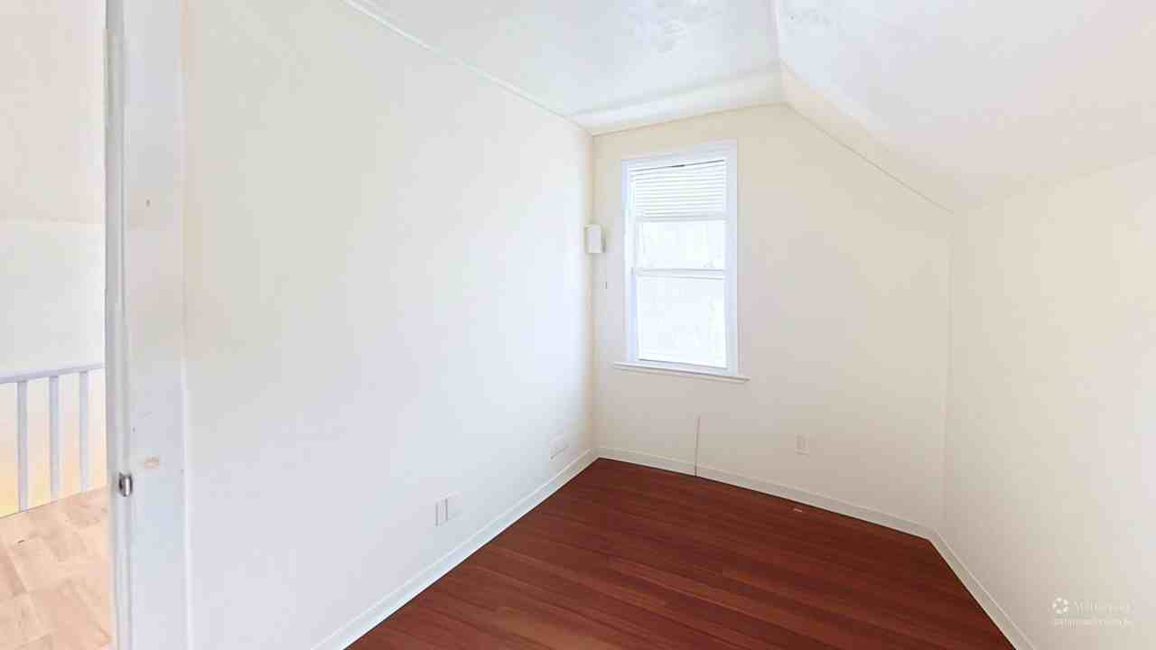 10 Walnut St - Photo 7 of 14