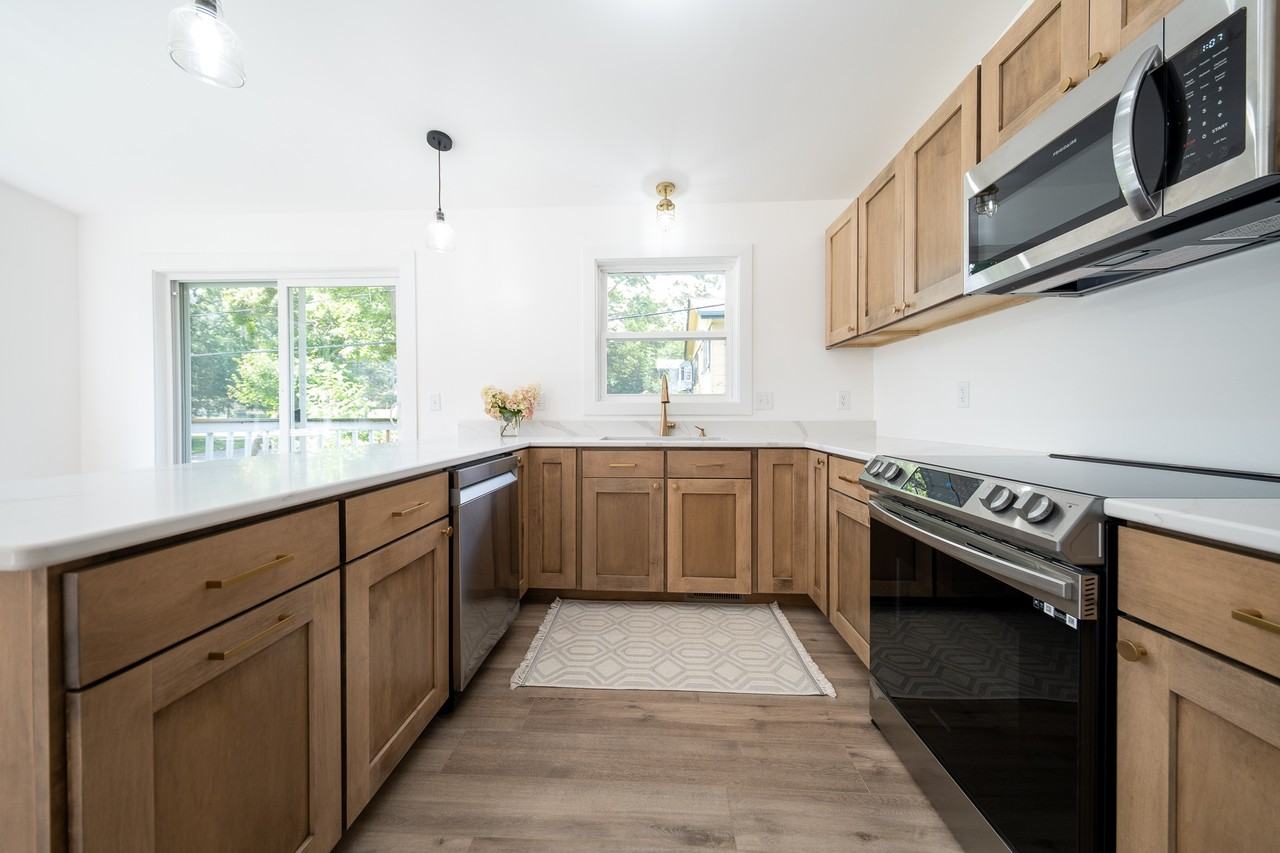 3052 16th St Nw #1 - Photo 5 of 30