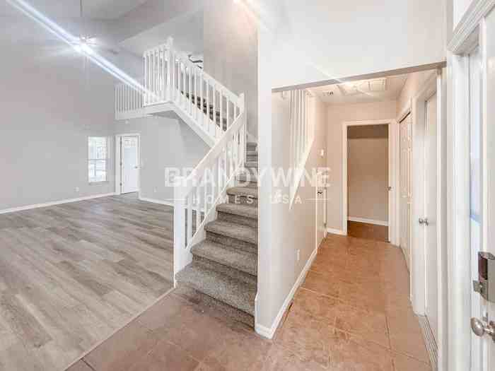 2303 Needham Dr - Photo 2 of 25