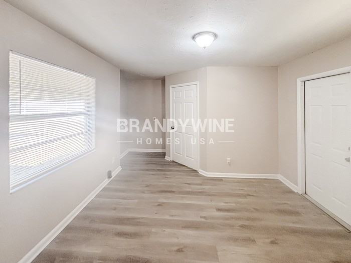 1608 Robin Ln - Photo 7 of 30