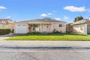 featured image of 1642 Via Helena