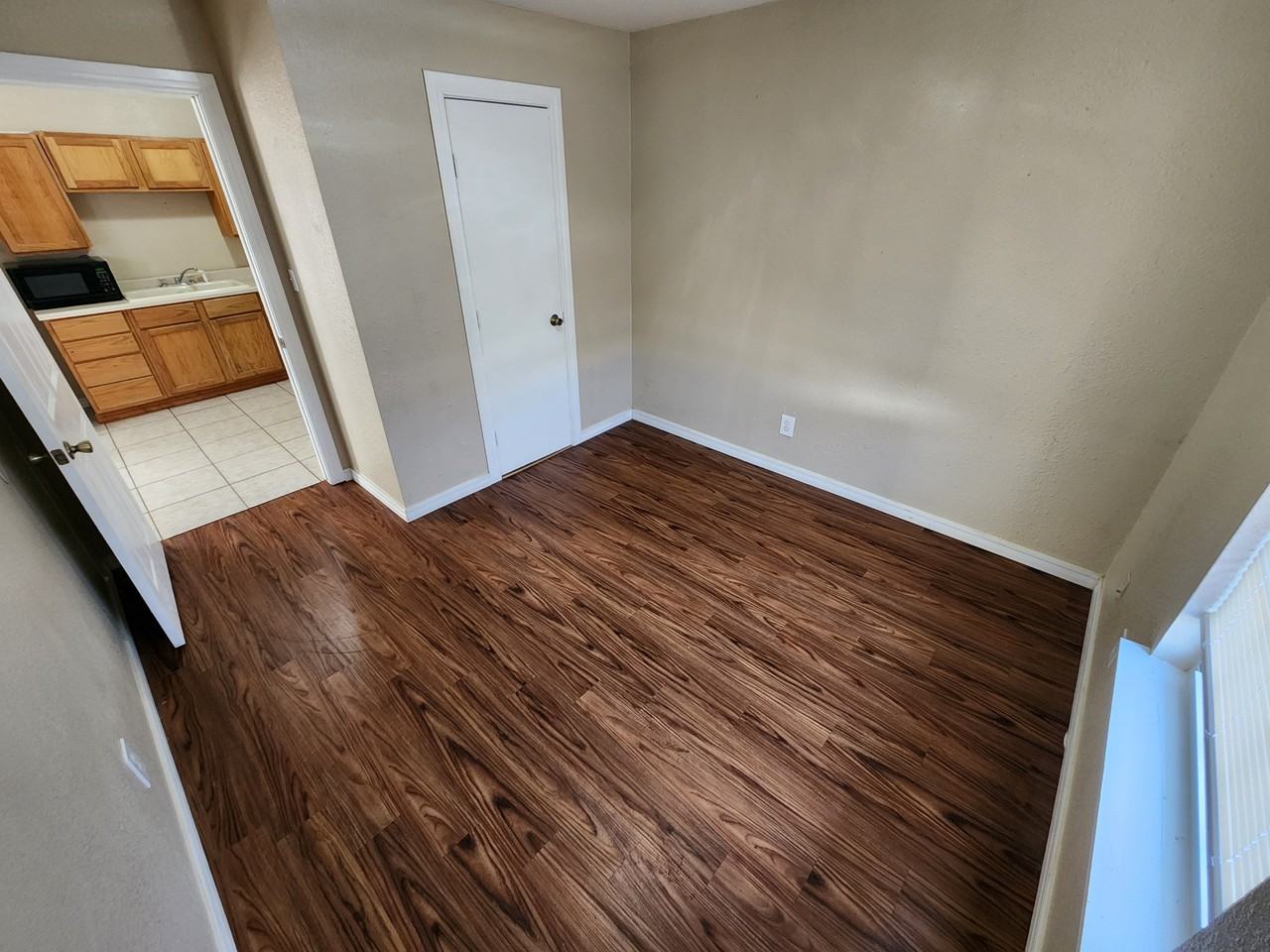 218 E 14th St #1 - Photo 7 of 10