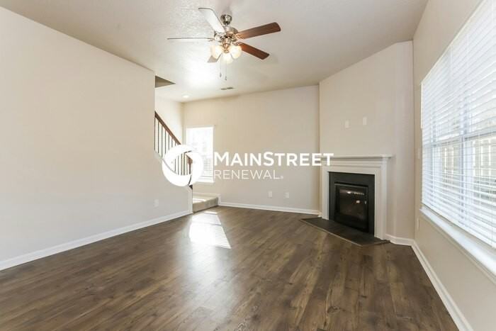 557 Smoky Valley Ln - Photo 4 of 18