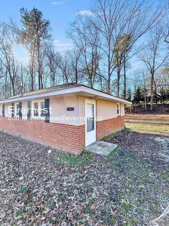 12364 Mason Ave - Photo 2 of 18