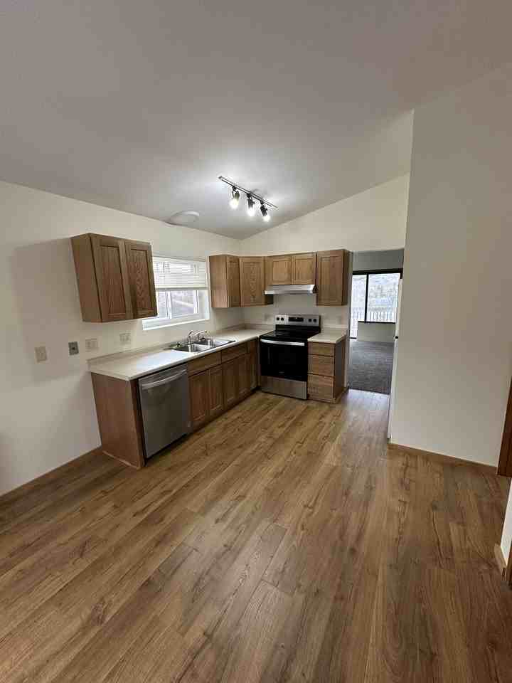 110 Pine Tree Rd #A - Photo 2 of 11