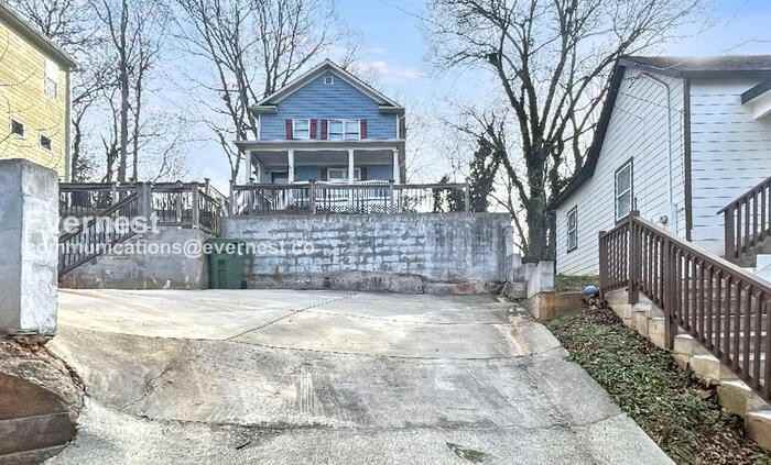 116 Park Ave Se - Photo 3 of 23