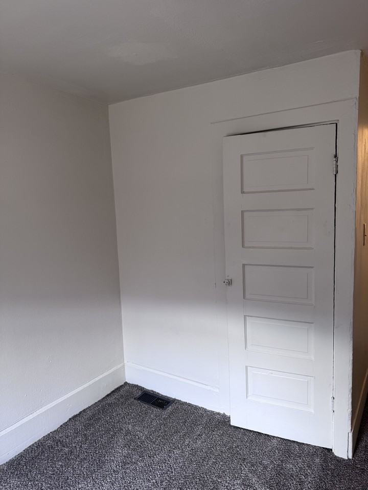 214 State St #214 - Photo 5 of 18