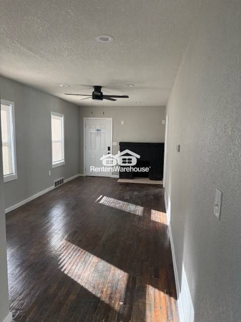 7411 Montgall Ave - Photo 5 of 11