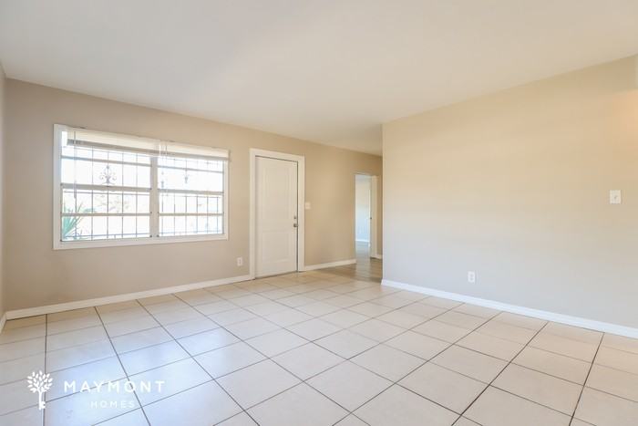 625 58th St S - Photo 5 of 12