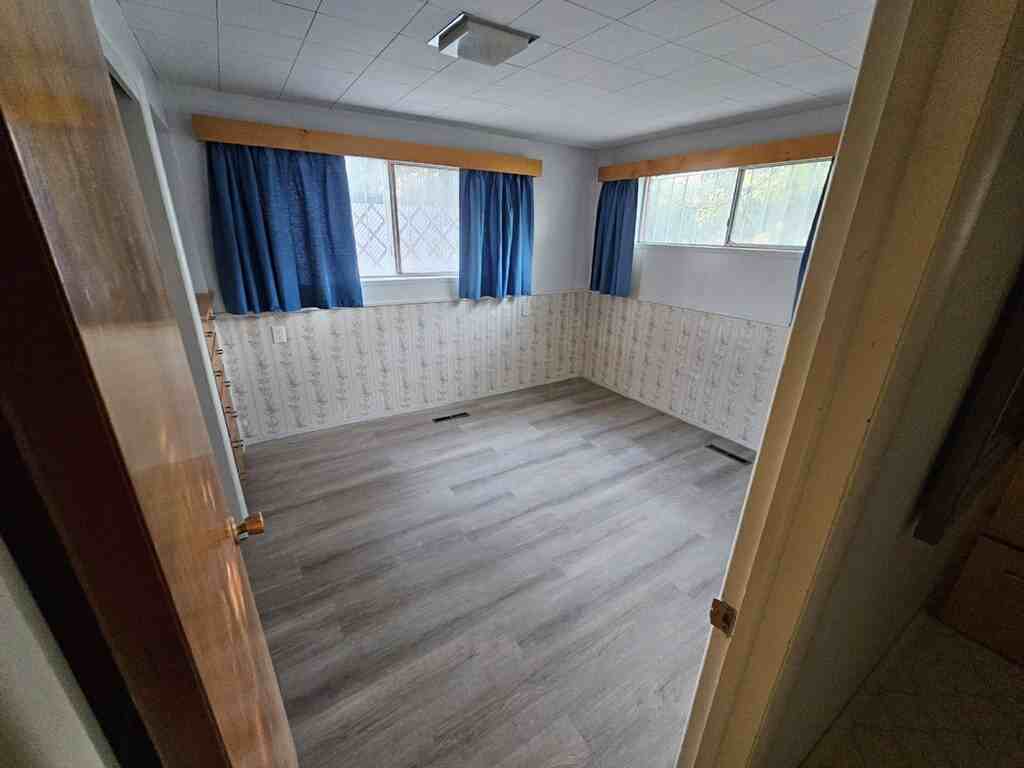 1706 E Creek Rd - Photo 5 of 40