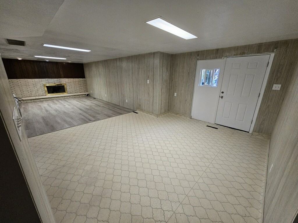 1706 E Creek Rd - Photo 6 of 40