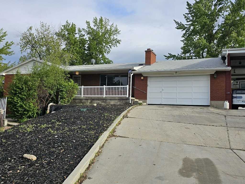 1706 S Creek Run Way #UP - Photo 2 of 34