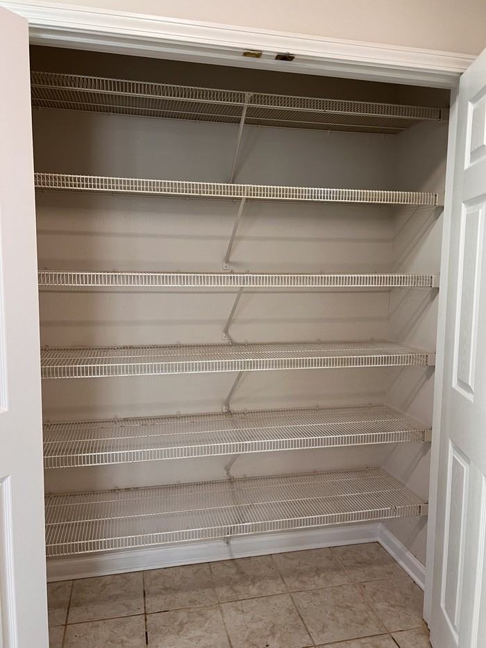 9117 Belaire St - Photo 4 of 11