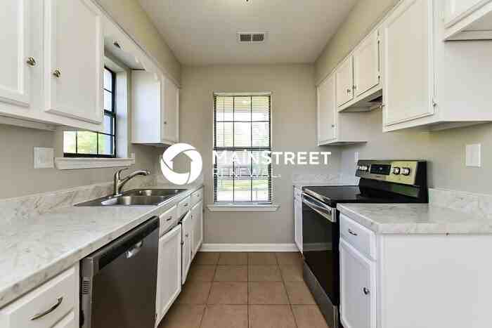 10127 Stephenson Ln - Photo 6 of 16