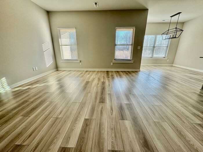 336 Shady Ln - Photo 5 of 13