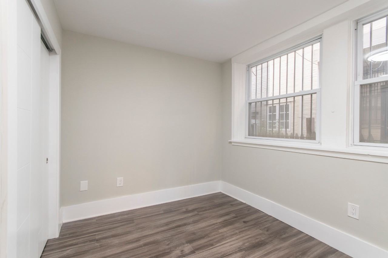 1705 Spruce Street - Photo 7 of 26