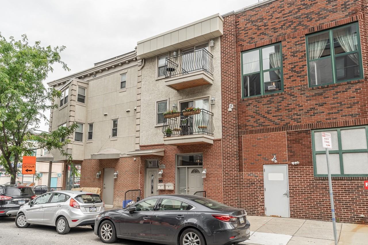 231 West Girard Avenue - Photo 4 of 4