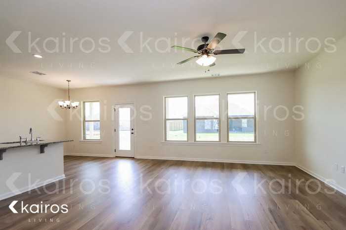 149 Haygood Pt - Photo 4 of 15