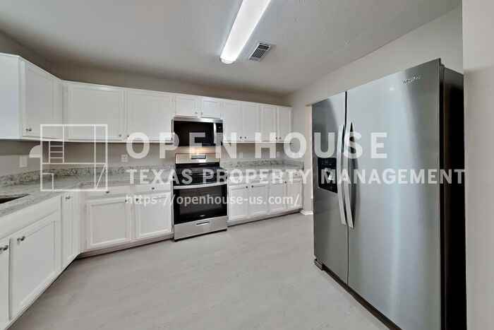 18607 Twigsworth Ln - Photo 7 of 24