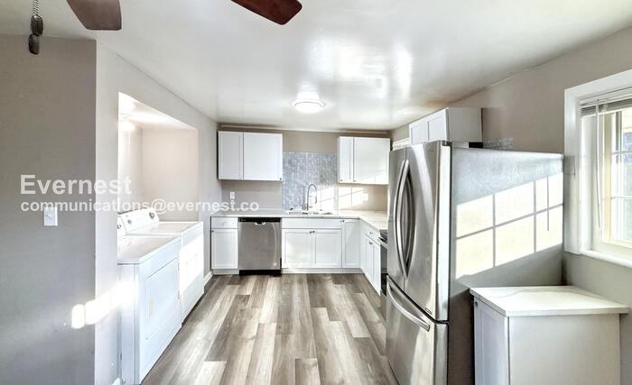 3523 Roswell Dr - Photo 2 of 23