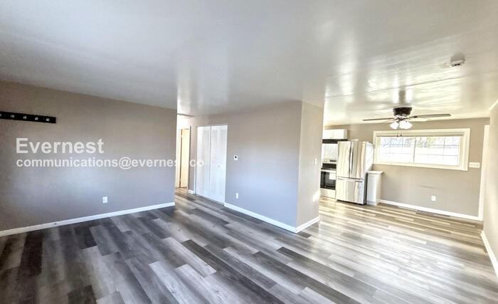 3523 Roswell Dr - Photo 4 of 23