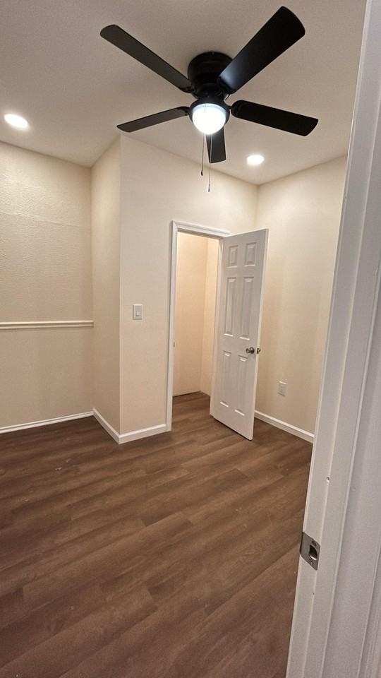 2717 Cedarhurst Rd #4 - Photo 5 of 8