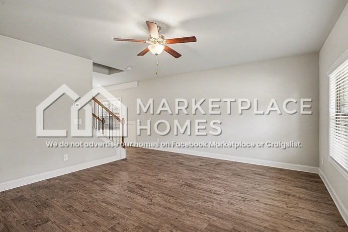 845 Crescent Ln - Photo 6 of 31