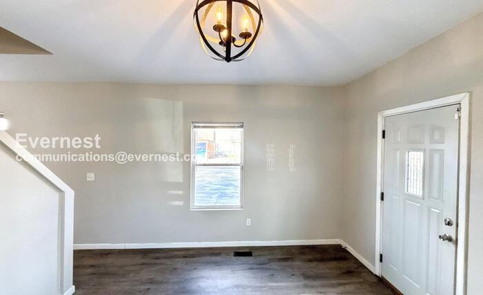 37 S Yale Ave - Photo 7 of 25