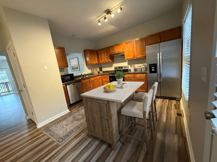 641 W 19th St #A - Photo 2 of 17